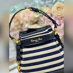 Популярная сумка CEST DIOR в маленьком размере «в полоску» Эта су