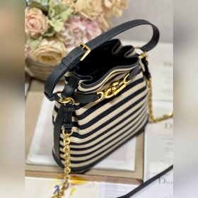 Популярная сумка CEST DIOR большого размера «Stripes» Эта сумка C