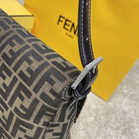 Название： FENDI Большая сумка из ткани Качество： качество оригина