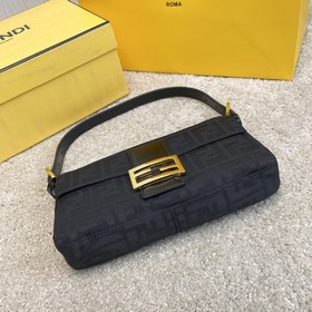 Название： FENDI Маленькая сумка из ткани Модель： 8850 Маленькая Ц