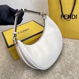 Название： FENDI Grahy Сумка в форме полумесяца Качество： высший 