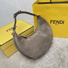 Название： FENDI Grahy Сумка в форме полумесяца Качество： высокок