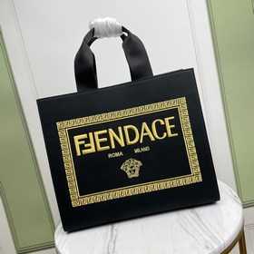 Название： FENDACE вышивка на холсте с черным фоном Качество： высш