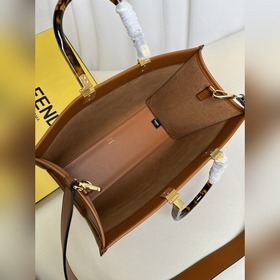Коричневый Средняя сумка Fendi для покупок Кожаная сумка-тоут Под