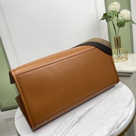 Название： Сумка FENDI Качество： высший сорт Модель： 8858 большая 