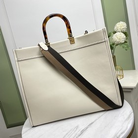 Название： Сумка FENDI Качество： высший сорт Модель： 8858 большая 