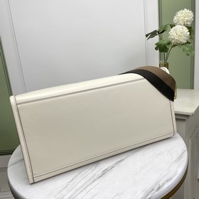 Название： Сумка FENDI Качество： высший сорт Модель： 8858 большая 