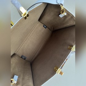 Белый тисненый Средняя сумка Fendi для покупок Кожаная сумка-тоут