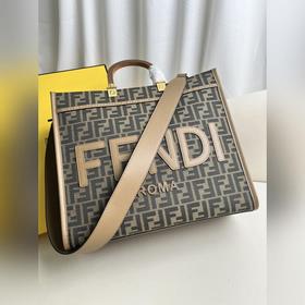 Очки для чтения Средняя сумка Fendi для покупок Кожаная сумка-то