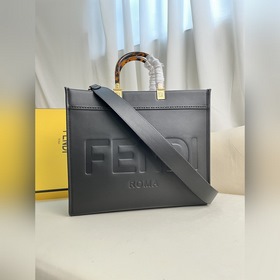 Черный Средняя сумка Fendi для покупок Кожаная сумка-тоут Подробн