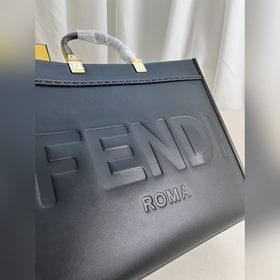 Черный Средняя сумка Fendi для покупок Кожаная сумка-тоут Подробн
