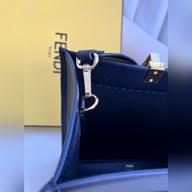 Черный Средняя сумка Fendi для покупок Кожаная сумка-тоут Подробн