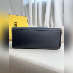 Черный Средняя сумка Fendi для покупок Кожаная сумка-тоут Подробн