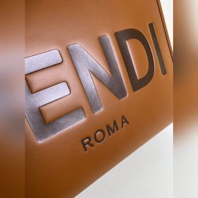 Средняя сумка Fendi Sunshine Кожаная сумка-тоут Подробнее Средняя