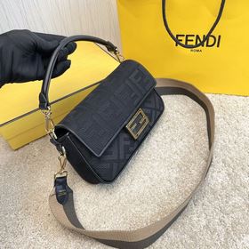 Название： FENDI Mon Tresor Стильный батончик с объемной вышивкой 