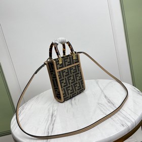 Название： FENDI мини-тоут с классическим принтом Качество： высший