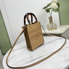 Название： Мини-сумка FENDI. Качество： высший сорт. Модель： 8873. 