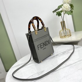 Название： Мини-сумка FENDI. Качество： высший сорт. Модель： 8873. 