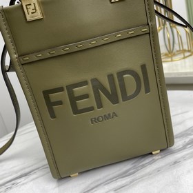 Название： Мини-сумка FENDI Качество： высший сорт, оригинал Модель