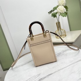 Название： Мини-сумка FENDI. Качество： высший сорт. Модель： 8873. 