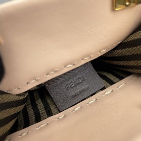 Название： Мини-сумка FENDI. Качество： высший сорт. Модель： 8873. 