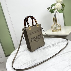 Название： Мини-сумка FENDI. Качество： высший сорт. Модель： 8873. 