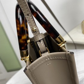 Название： Мини-сумка FENDI. Качество： высший сорт. Модель： 8873. 