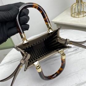 Название： Мини-сумка FENDI. Качество： высший сорт. Модель： 8873. 