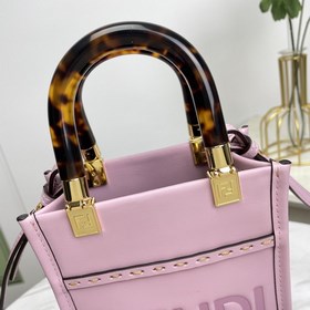 Название： Мини-сумка FENDI. Качество： высший сорт. Модель： 8873. 