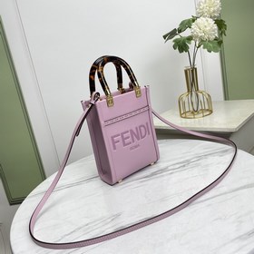 Название： Мини-сумка FENDI. Качество： высший сорт. Модель： 8873. 