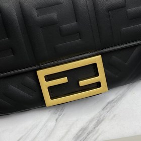 Название： FENDI (BAGUETTE) Качество： высший сорт Модель： 8823 Цве