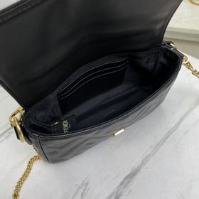 Название： FENDI (BAGUETTE) Качество： высший сорт Модель： 8823 Цве
