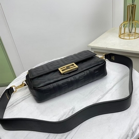 Название： FENDI (BAGUETTE) Качество： высший сорт Модель： 8824 Цве