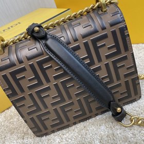 Название： FENDI Kan I Качество： качество оригинального заказа Мод