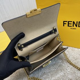 Название： FENDI Kan I Качество： качество оригинального заказа Мод
