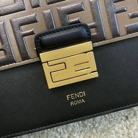 Название： FENDI Kan I Качество： качество оригинального заказа Мод
