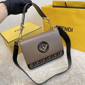 Название： Сумка с клапаном Kan I Logo Качество： оригинал Модель：