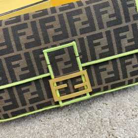 Название： Багет средний Модель： 8853 Цвет： зеленый Размер： 26×4×1