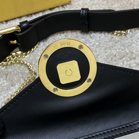 Название： Поясная сумка Fendi Качество： оригинал Модель： 8805 Цве