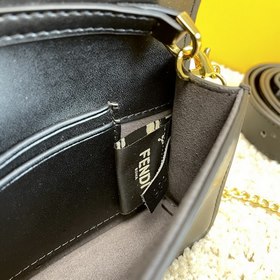 Название： Поясная сумка Fendi Качество： оригинал Модель： 8805 Цве