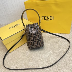 Название： FENDI Mon Tresor сумка-бакет Качество： оригинал Модель：