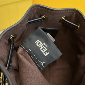 Название： FENDI Mon Tresor сумка-бакет Качество： оригинал Модель：