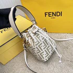 Название： FENDI Mon Tresor сумка-бакет Качество： оригинал Модель：