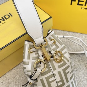 Название： FENDI Mon Tresor сумка-бакет Качество： оригинал Модель：