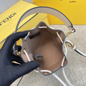 Название： FENDI Mon Tresor сумка-бакет Качество： оригинал Модель：