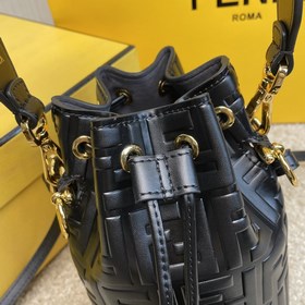 Название： FENDI Mon Tresor сумка-бакет Качество： оригинал Модель：