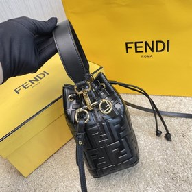 Название： FENDI Mon Tresor сумка-бакет Качество： оригинал Модель：