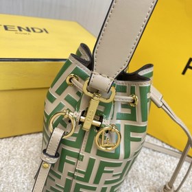 Название： FENDI Mon Tresor сумка-бакет Качество： оригинал Модель：
