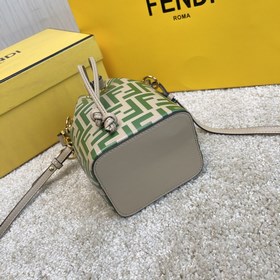 Название： FENDI Mon Tresor сумка-бакет Качество： оригинал Модель：