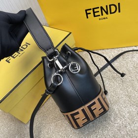 Название： FENDI Mon Tresor сумка-бакет Качество： оригинал Модель：